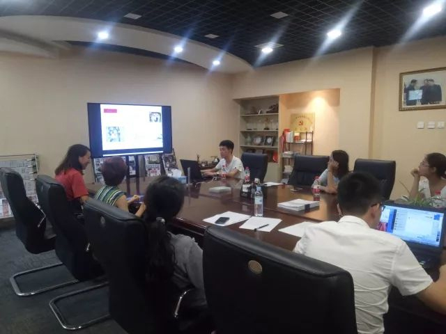 同學們激情四溢的講述 同學們激情四溢的講述