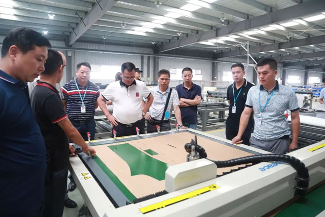 富怡講師講解現代化版房的應用 5.jpg