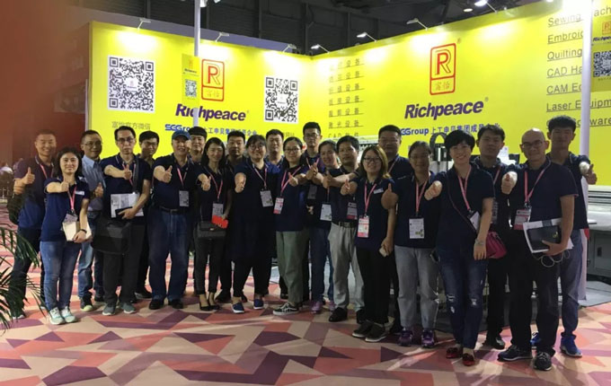 富怡團(tuán)隊(duì)在中國家具博覽會 富怡團(tuán)隊(duì)在中國家具博覽會