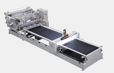 防護服的裁剪、縫制一體機