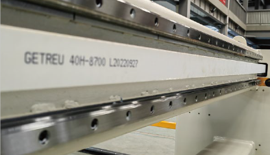 富怡框式單針絎縫機 (V型) 富怡框式單針絎縫機 (V型)