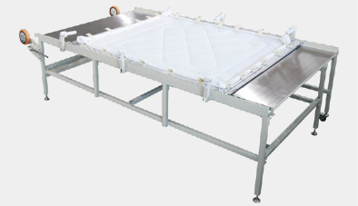 富怡框式單針絎縫機 (V型) 富怡框式單針絎縫機 (V型)